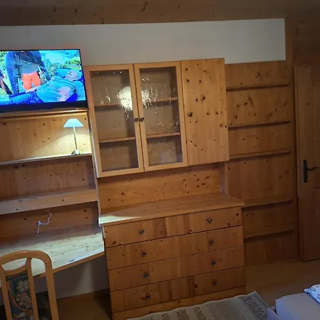 Geisler Apartment Fuegen